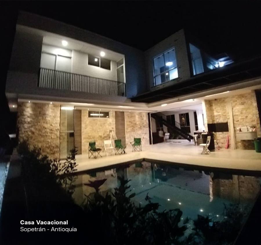 Casa Vacacional con piscina en Sopetrán, Antioquia